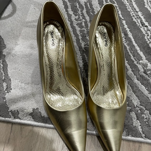 Spring Shoes - Picture 2 of 2